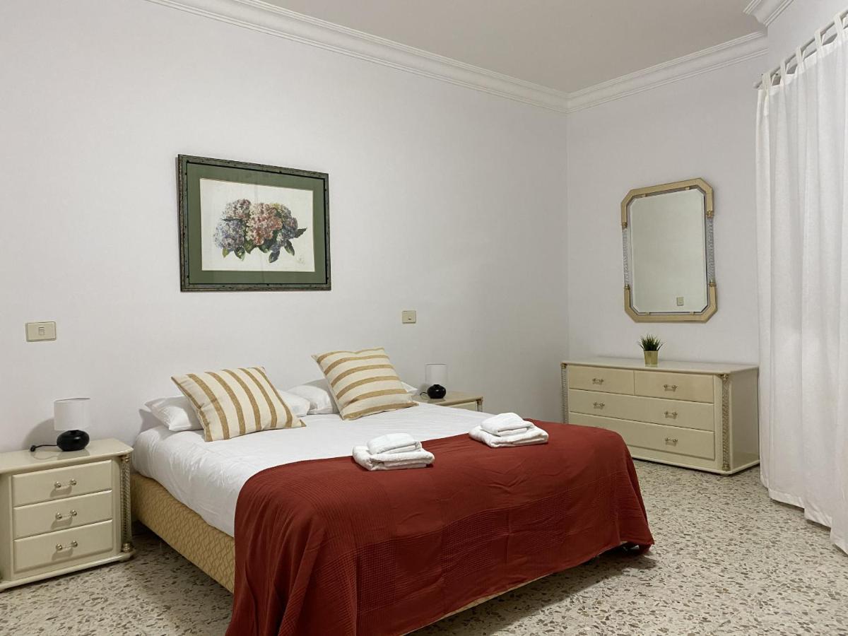 Huge Balcony Over Las Canteras By Canariasgetaway لاس بالماس دي غران كاناريا المظهر الخارجي الصورة