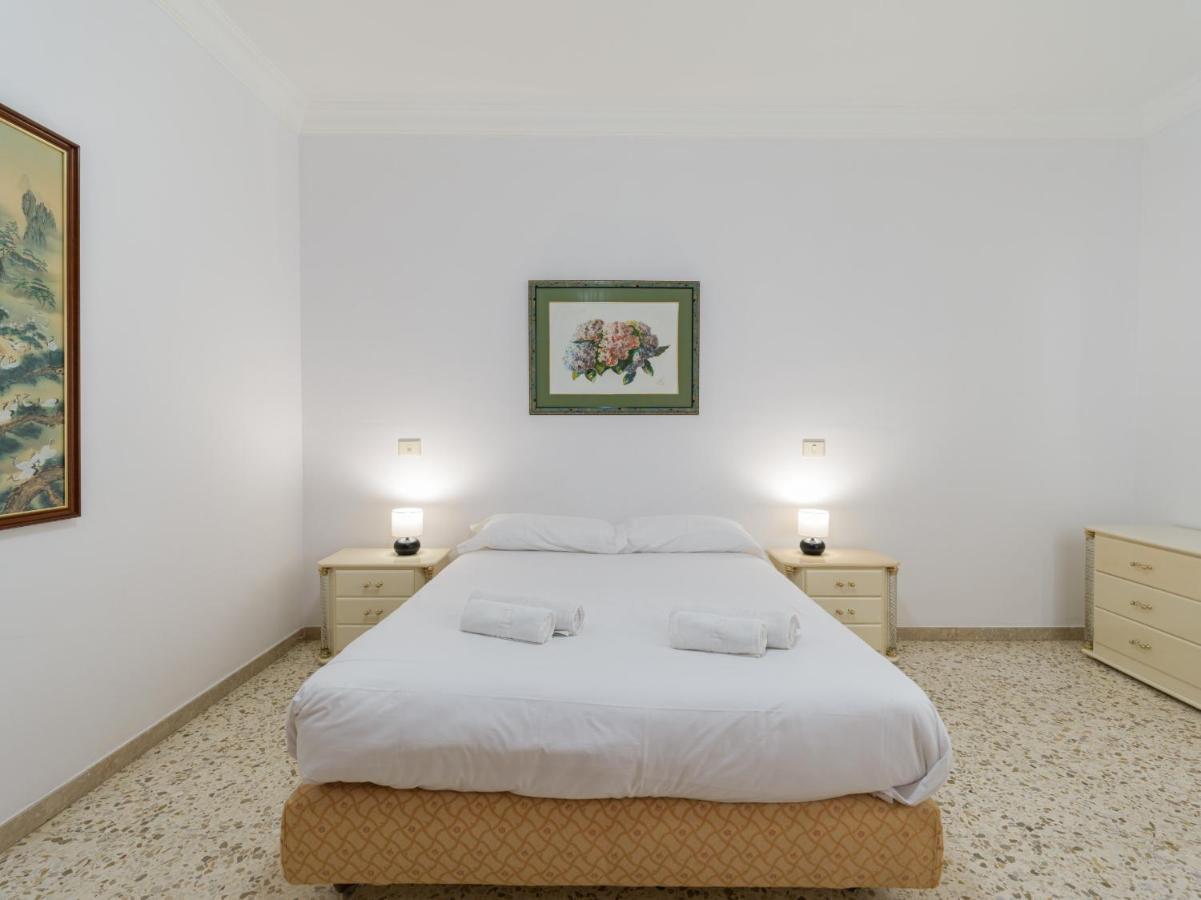 Huge Balcony Over Las Canteras By Canariasgetaway لاس بالماس دي غران كاناريا المظهر الخارجي الصورة